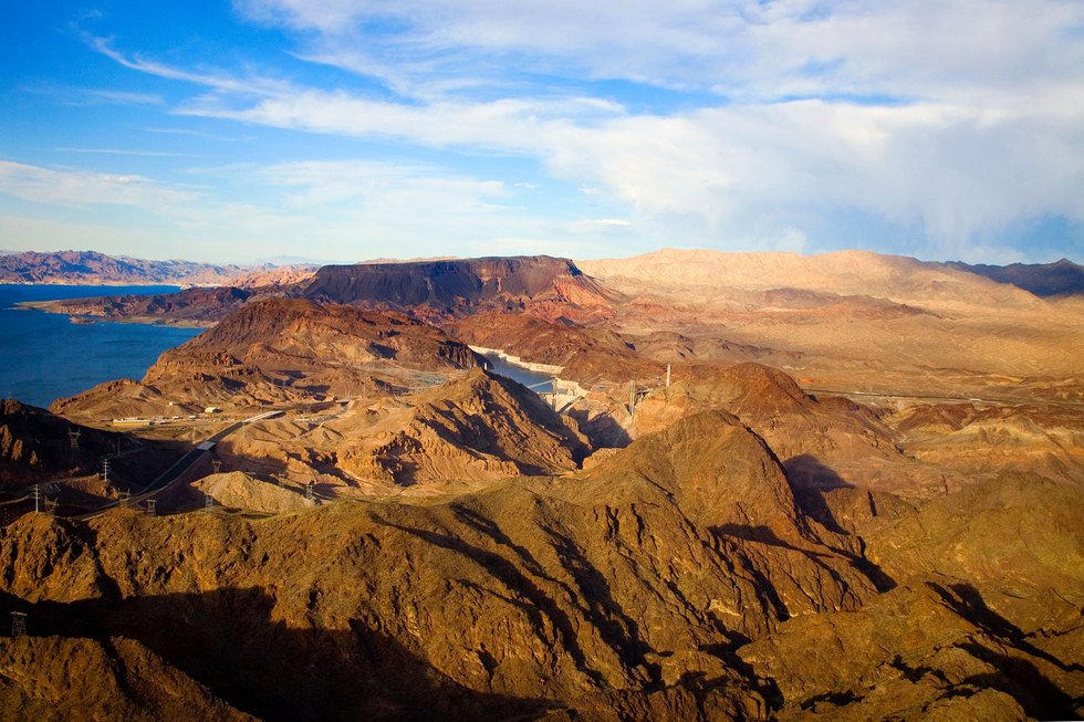 Mountains around lake mead
